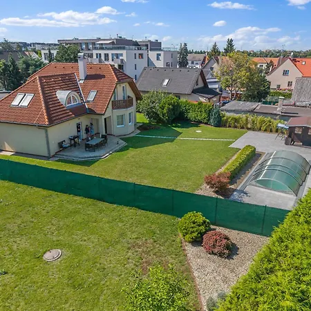 Pool & Garden By Interhome *