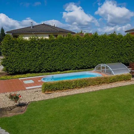 Pool & Garden By Interhome