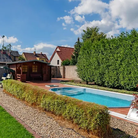 Pool & Garden By Interhome *